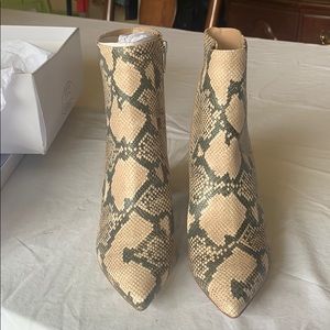 NEW IN BOX Steve Madden Natalie bootie